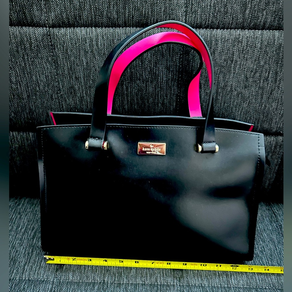Gorgeous black Kate Spade bag. Like NEW!